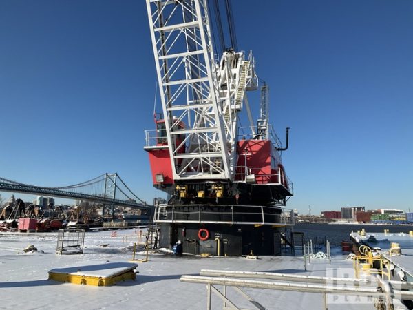 Clyde 28 80-Ton Crane on 130’ x 60’ x 11’ Barge