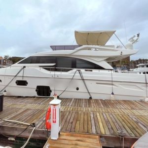 Ferretti Yachts 690