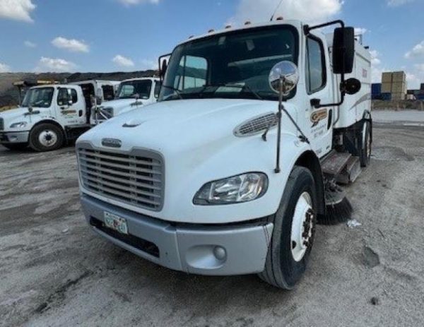 2012 FREIGHTLINER CROSSWIND SWEEPER
