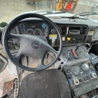 2012 FREIGHTLINER CROSSWIND SWEEPER - Image 5