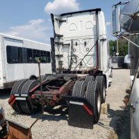 2018 FREIGHTLINER CASCADIA 126 - Image 4