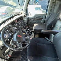 2018 KENWORTH T680 - Image 5