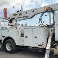 2015 Altec AA55 56 ft on 2017 International 4300 4×2 Bucket Truck - Image 9