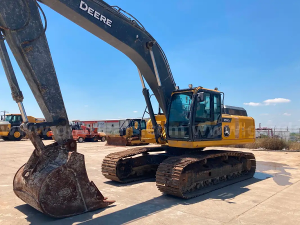 2022 John Deere 350G LC Tracked Excavator
