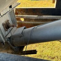2003 KBH Corporation fertilizer tender trailer - Image 33