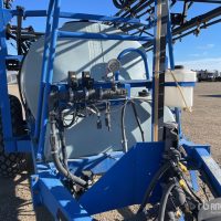 New Holland SF110 90 ft S/A High Clearance Pull-Type Sprayer - Image 2